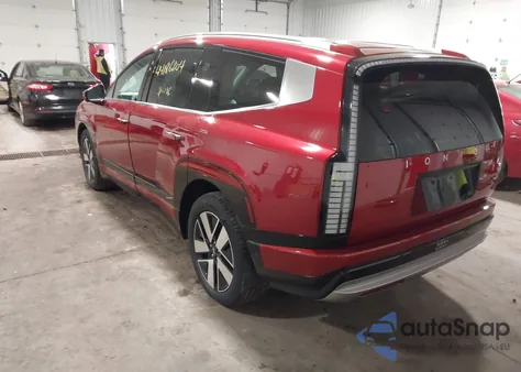 2026 Hyundai Ioniq 9 Sel z USA, uszkodzony, nr VIN 7YAMUFS33TY001951